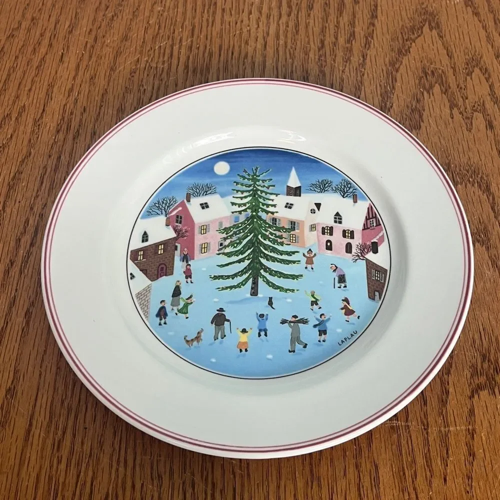 Villeroy & Boch Naif Christmas in Luxembourg Salad or Dessert Plate 8.25” Laplau